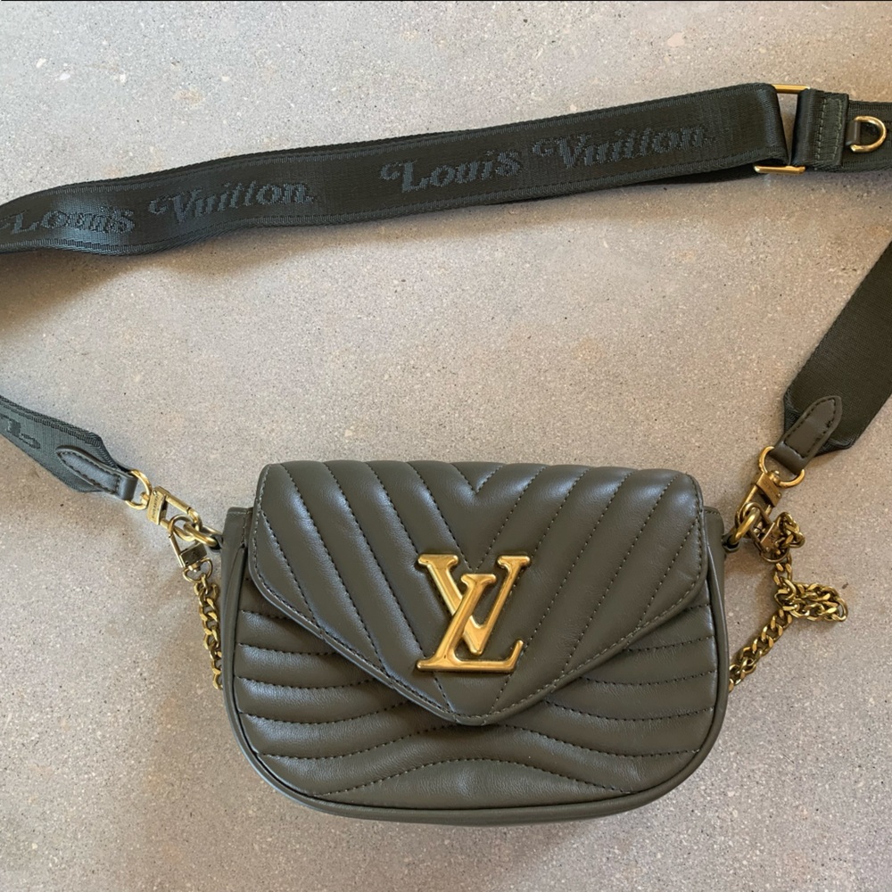 Small Green Leather crossbody bag LV